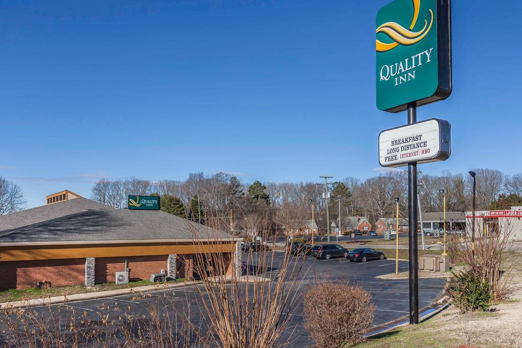 Quality Inn South Boston - Danville East Bagian luar foto